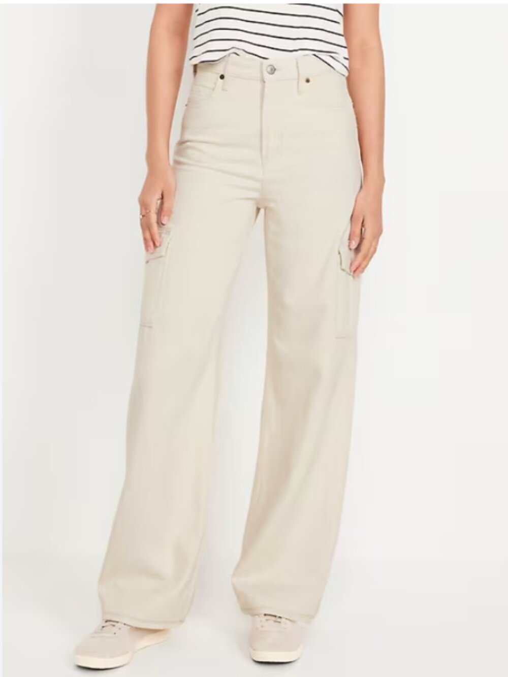 Old Navy Sky-Hi Wide Leg Cargo Jeans in Ecru | Size 4